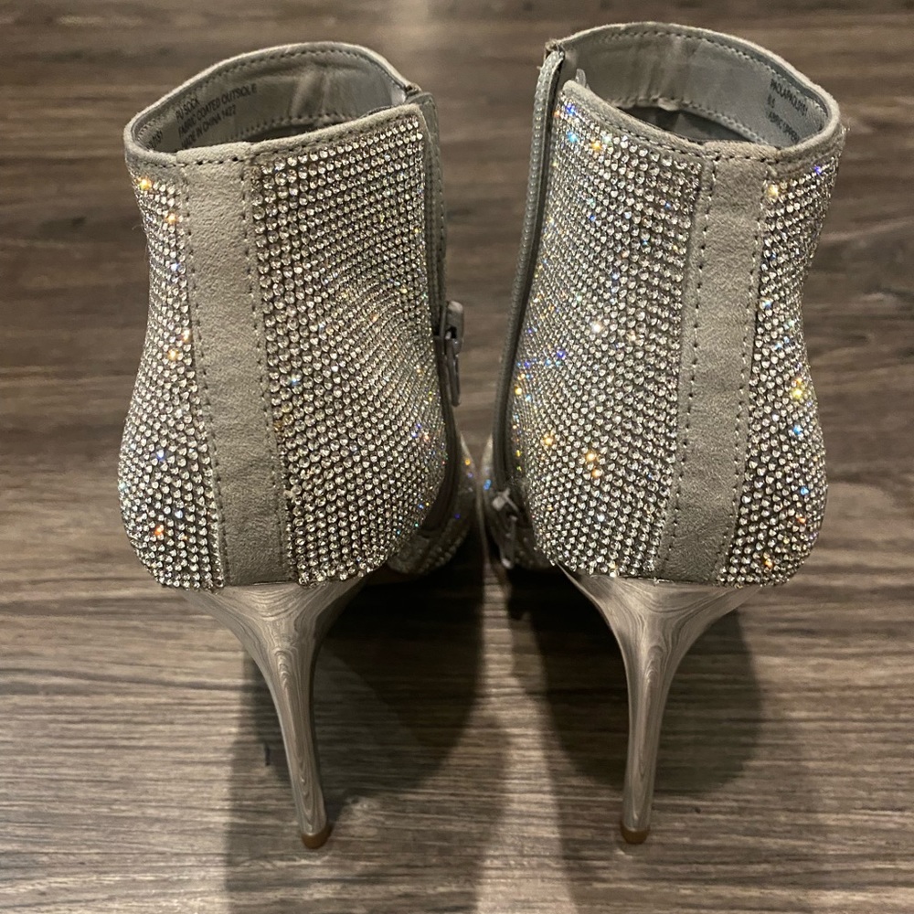 NWOT: Steve Madden Paola Booties 👠 - Picture 2 of 6